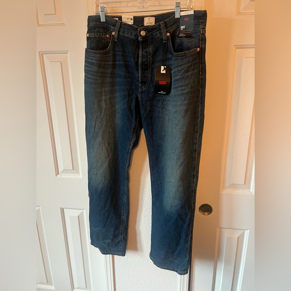 Levi’s 90s lightweight jeans NWT